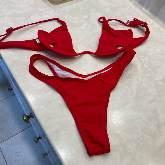 Bikini Two Piece, Red, Size M, NWOT, Removable Top Insert - Picture 4 of 16